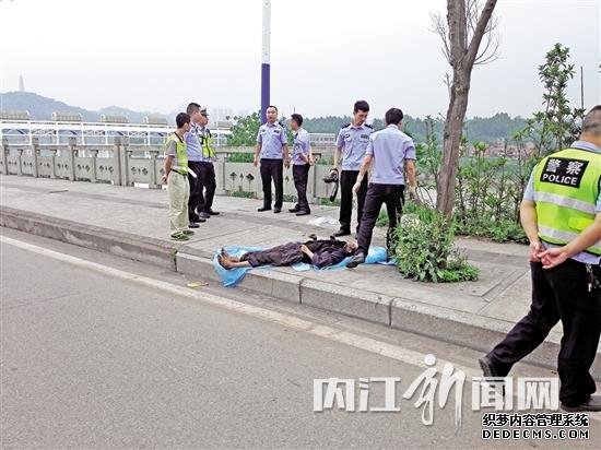 �ڽ�һ�ݴ�������ʬ �������ɽ�ͨ������������(ͼ)