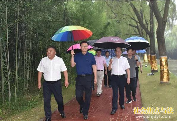 ����ʡ�Ļ����Ƹĸ�ͷ�չ�����쵼С����������ƺ��Ļ��������к��﹤��