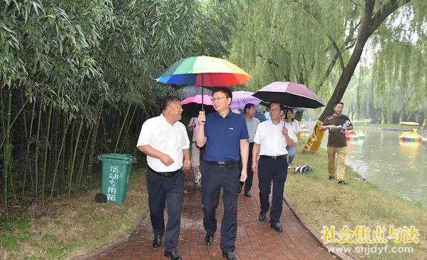 ����ʡ�Ļ����Ƹĸ�ͷ�չ�����쵼С����������ƺ��Ļ��������к��﹤��