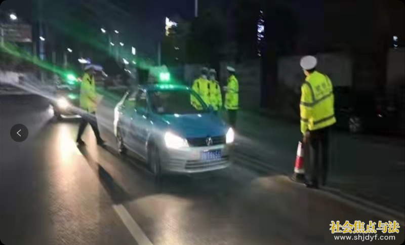 ���������н���֧��Ԫ�����ڼ��ظ�λ�ϲ�Ƽݵ��ص㽻ͨΥ��