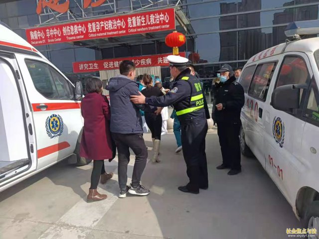 ������ͯ��ʳ����ҩ���ݳ������жӽ����������;�ҽ����ͯתΣΪ��