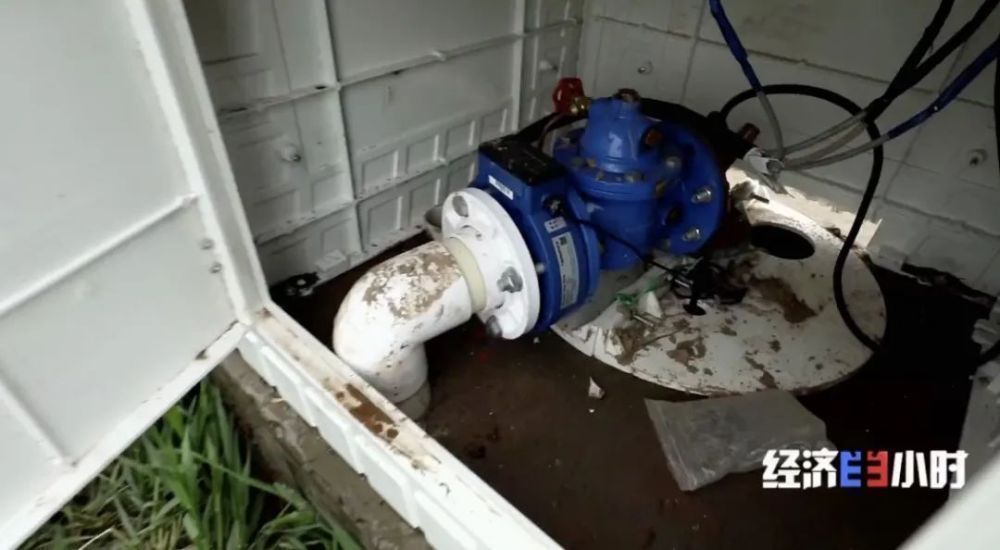 ˮ��ǽ������ĭ�������ܿ�¹����Ͷ��ǧ��ˮ�����̡��䡰���ӹ��̡�