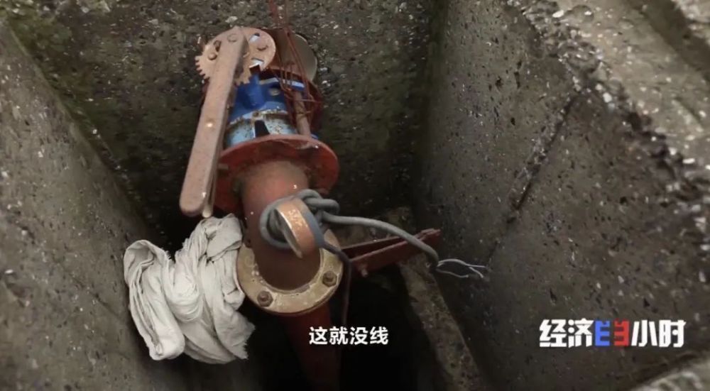 ˮ��ǽ������ĭ�������ܿ�¹����Ͷ��ǧ��ˮ�����̡��䡰���ӹ��̡�