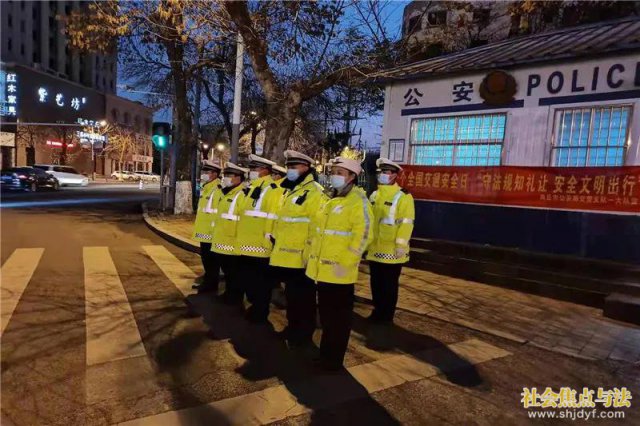 �����н���֧�ӳ�����չ����������Ⱦ���μ��������ж�