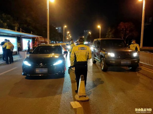 �����й����ֽ���֧��������һ�жӻ�����չ��ĩҹ��Ƽ�ͳһ�ж�