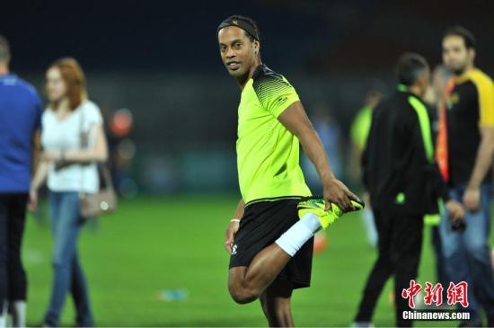 9��27������2016����VSŷ��ȫ��������ʢ���ڳɶ����ݡ���֧��ӵ��������ݰ���2004�����������������ɶ�����¡�2002�����������������߶��ࡢ���������ǷƸ���ˡ� ���� ��