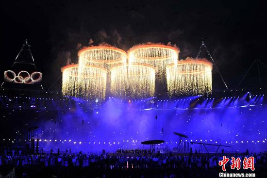 ����ʱ��7��27�գ�2012���׶ذ��˻ᣬ��Ļʽ¡�ؾ��С�ͼΪ�ֳ����ݡ����� ������ ��